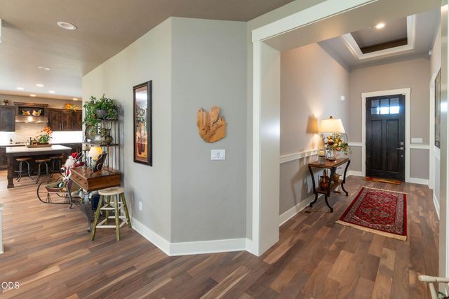 2533 NW Pine Terrace Drive, Bend, OR 97703