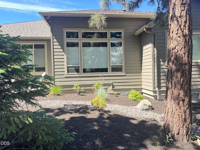 2533 NW Pine Terrace Drive, Bend, OR 97703