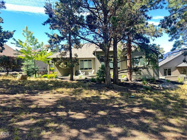 2533 NW Pine Terrace Drive, Bend, OR 97703