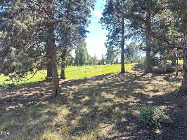 2533 NW Pine Terrace Drive, Bend, OR 97703
