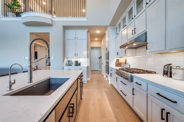 1200 Driftwood Lane, Lucas, TX 75002