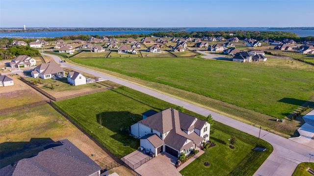 1200 Driftwood Lane, Lucas, TX 75002