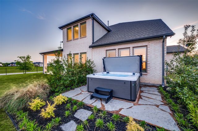 1200 Driftwood Lane, Lucas, TX 75002