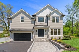 60 W Hobart Gap Rd, Livingston Twp., NJ 07039