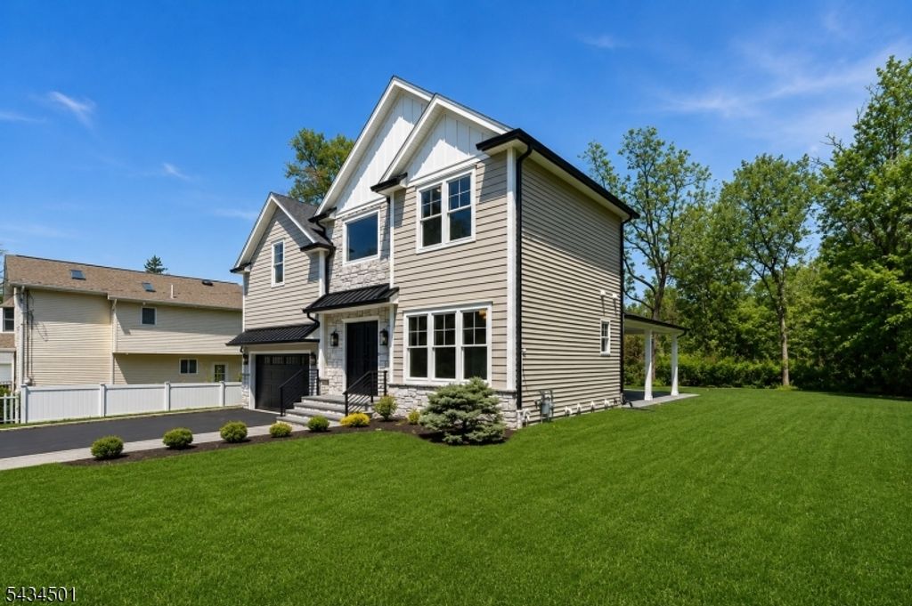 60 W Hobart Gap Rd, Livingston Twp., NJ 07039 — photo 2