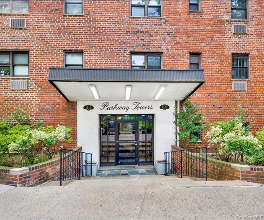 1910 Pelham Parkway S 2B, Bronx, NY 10461