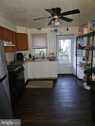 858 CHERRY ST, Norristown, PA 19401