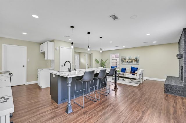 2710 Merrimac Drive, League City, TX 77573