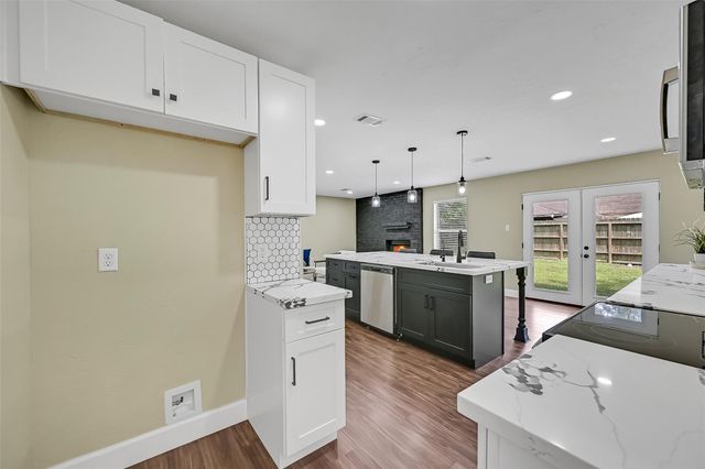 2710 Merrimac Drive, League City, TX 77573