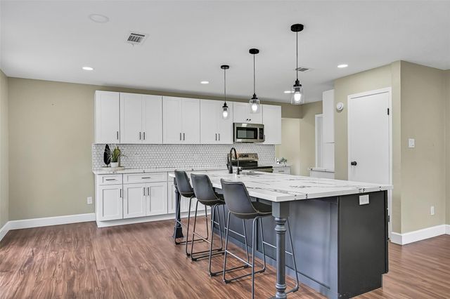 2710 Merrimac Drive, League City, TX 77573