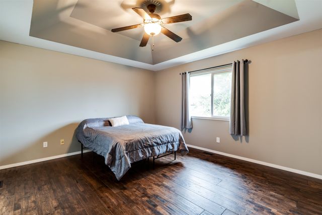 2326 S Upland Hills Ct, Wichita, KS 67235