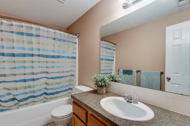 2326 S Upland Hills Ct, Wichita, KS 67235