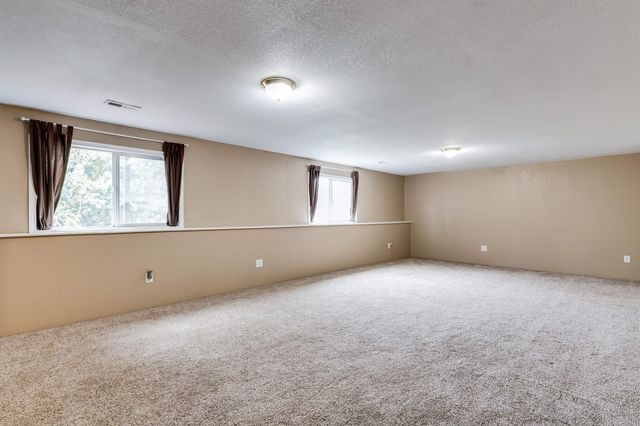 2326 S Upland Hills Ct, Wichita, KS 67235