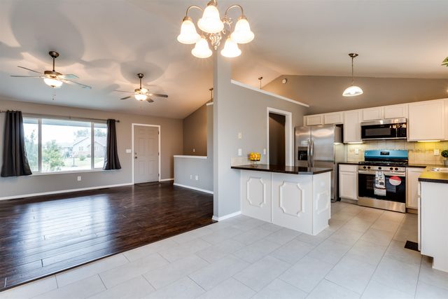 2326 S Upland Hills Ct, Wichita, KS 67235