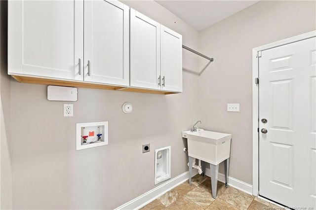 1015 Liberty Lane, Fayetteville, NC 28311