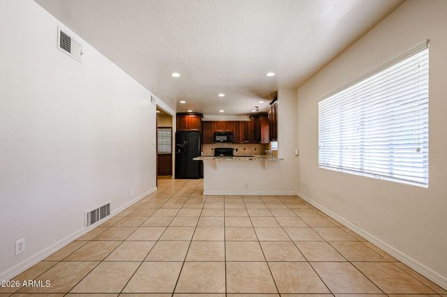 2616 N 8TH Street, Phoenix, AZ 85006
