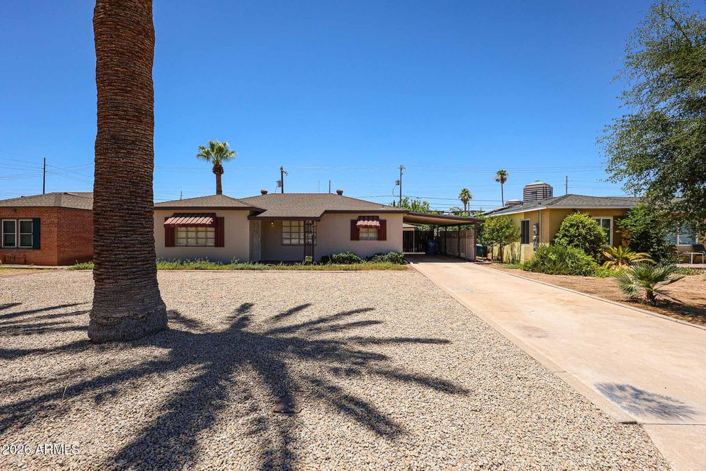 2616 N 8TH Street, Phoenix, AZ 85006