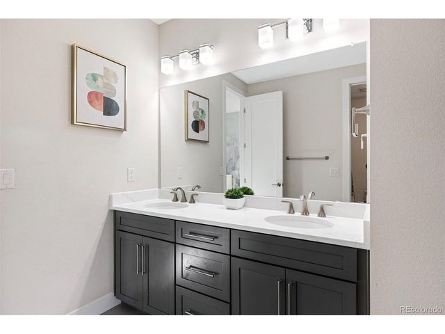 9625 Viewside Dr, Lone Tree, CO 80124