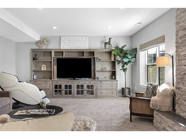 9625 Viewside Dr, Lone Tree, CO 80124