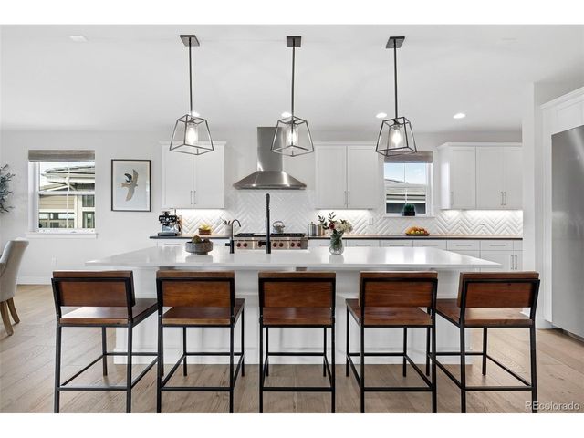 9625 Viewside Dr, Lone Tree, CO 80124