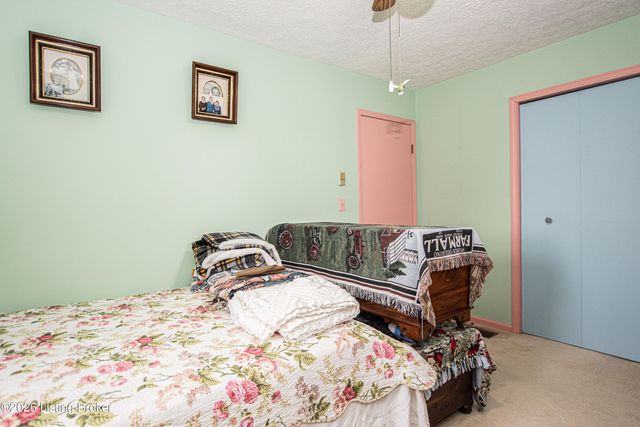 166 Rufus Ln, Mt Washington, KY 40047