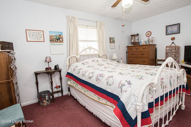 166 Rufus Ln, Mt Washington, KY 40047