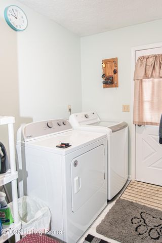 166 Rufus Ln, Mt Washington, KY 40047