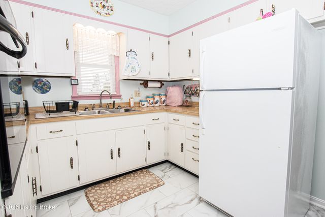 166 Rufus Ln, Mt Washington, KY 40047