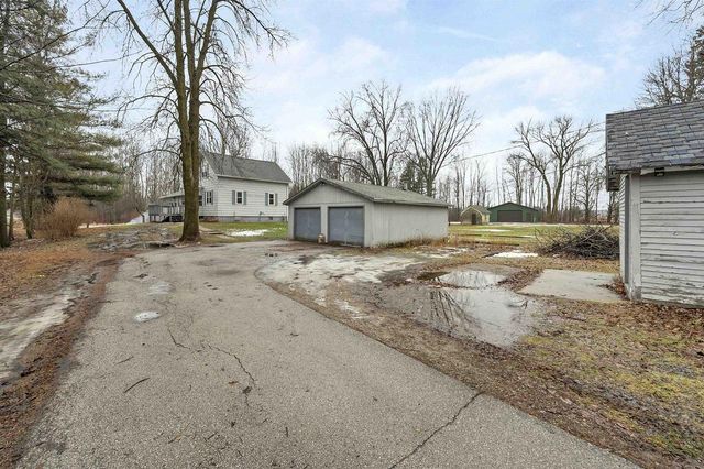 4907 BALL PARK ROAD, Little Suamico, WI 54141