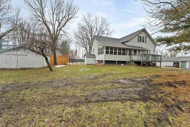 4907 BALL PARK ROAD, Little Suamico, WI 54141