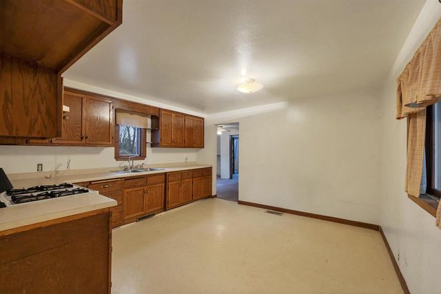 4907 BALL PARK ROAD, Little Suamico, WI 54141