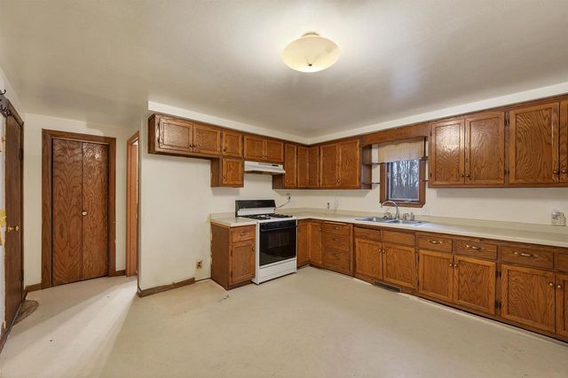 4907 BALL PARK ROAD, Little Suamico, WI 54141