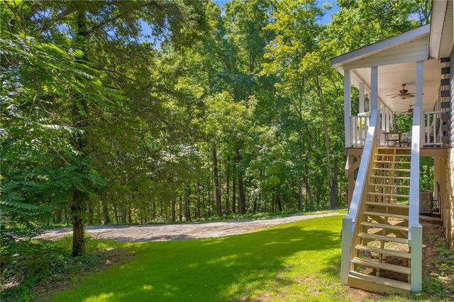 211 Narrow Way, Travelers Rest, SC 29690