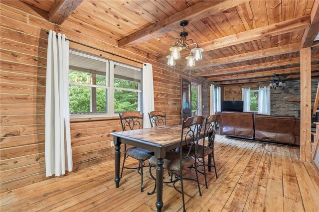 211 Narrow Way, Travelers Rest, SC 29690