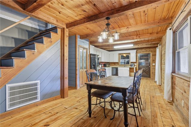 211 Narrow Way, Travelers Rest, SC 29690