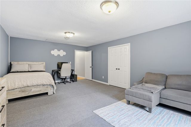 211 Narrow Way, Travelers Rest, SC 29690