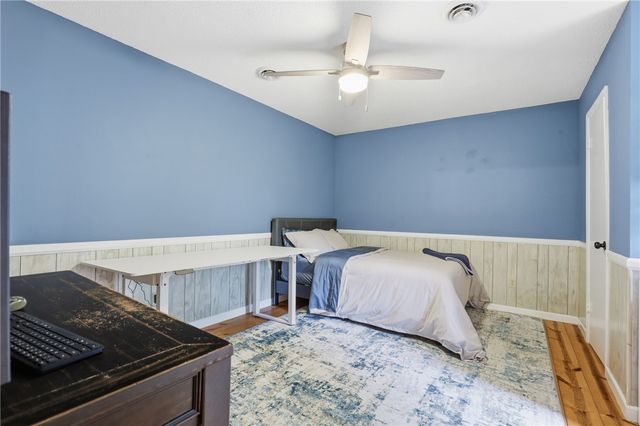 211 Narrow Way, Travelers Rest, SC 29690