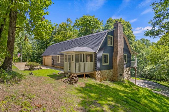 211 Narrow Way, Travelers Rest, SC 29690