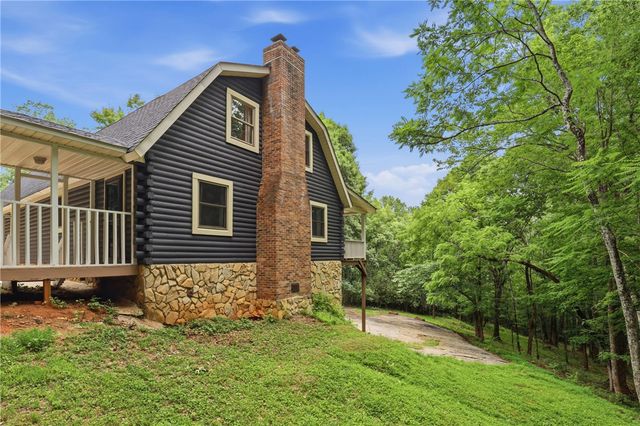 211 Narrow Way, Travelers Rest, SC 29690
