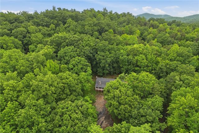 211 Narrow Way, Travelers Rest, SC 29690