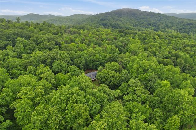 211 Narrow Way, Travelers Rest, SC 29690