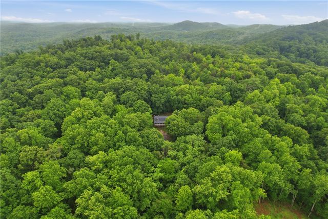 211 Narrow Way, Travelers Rest, SC 29690