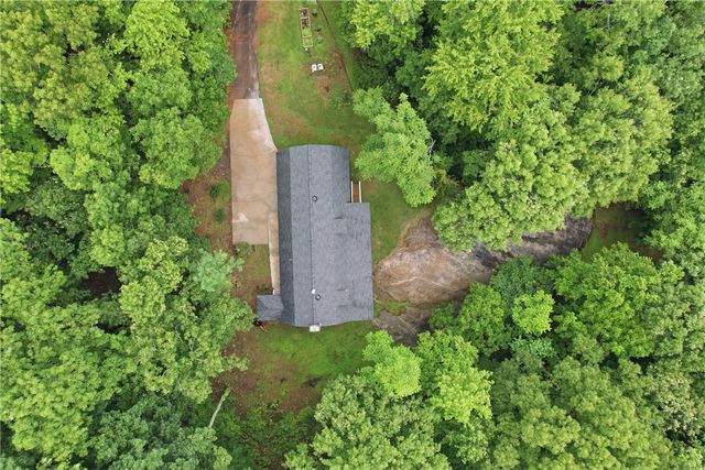 211 Narrow Way, Travelers Rest, SC 29690