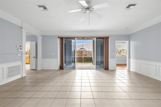 5823 Plum Harbor Cir, Tamarac, FL 33321