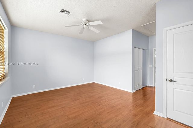 5823 Plum Harbor Cir, Tamarac, FL 33321