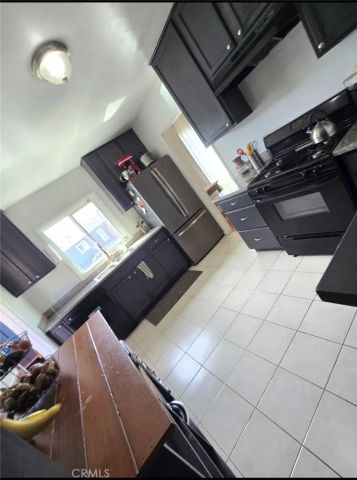 2000 82nd, Oakland, CA 94621