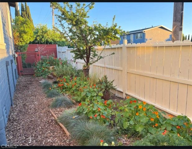 2000 82nd, Oakland, CA 94621