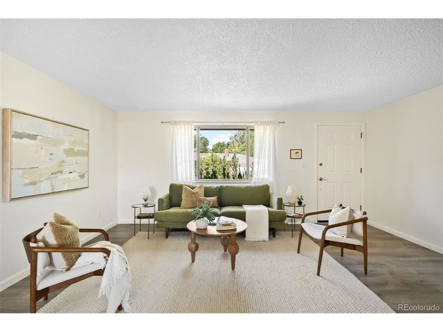 5364 Alkire St, Arvada, CO 80002