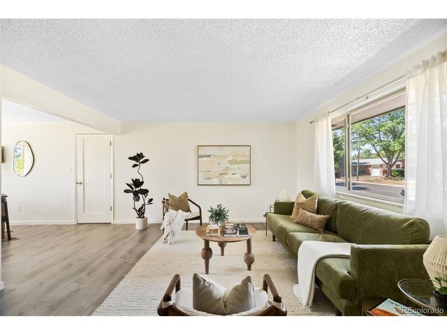 5364 Alkire St, Arvada, CO 80002