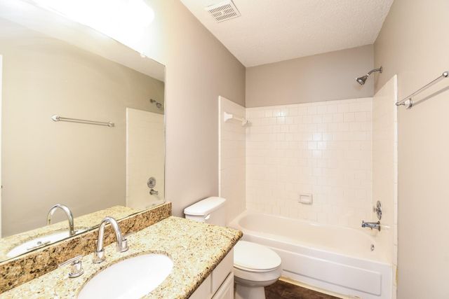 5306 Spring Branch Drive, Pearland, TX 77584